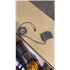 Image 8 : DYSON V15 DETECT COMPLETE CORDLESS VACUUM W/ ACCESORIES - TESTED AND WORKING RETAIL $1149