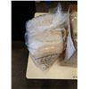 Image 2 : 4 SETS OF SHEERS, AND 2 THROW BLANKETS