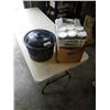 Image 1 : CANNING POT WITH CANNING JARS