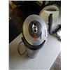 Image 2 : KENMORE ELEGANCE VACUUM AND BIONAIRE TOWER FAN