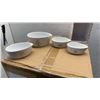 Image 4 : CASE OF NEW MEASURING CUPS