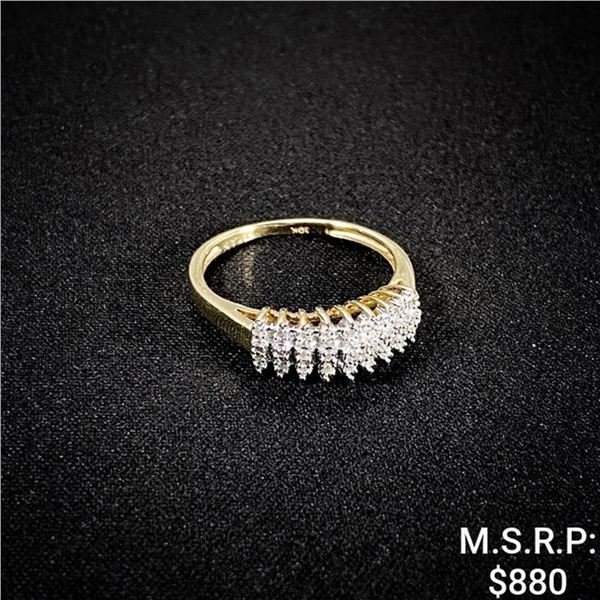 1.7 DWT 10 KT Gold w/ Diamond Ring Sz: 7
