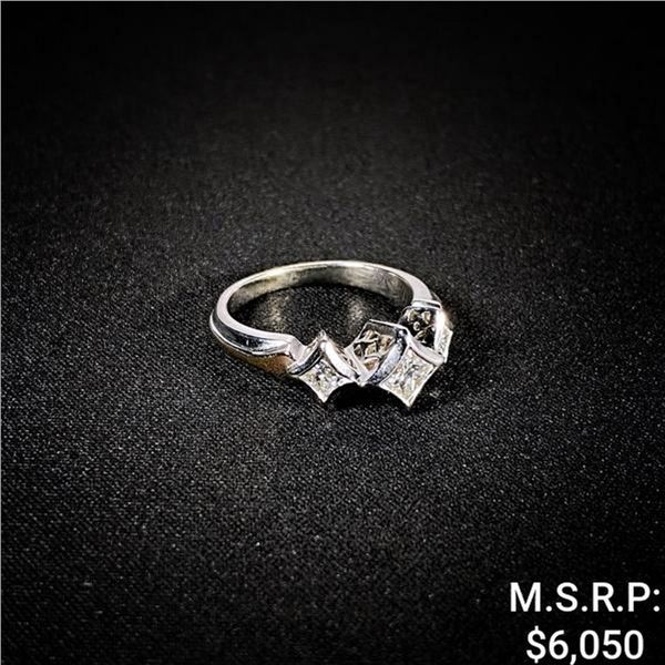 3.3 DWT 14 KT Wht Gold w/ Diamond Ring Sz: 6.5