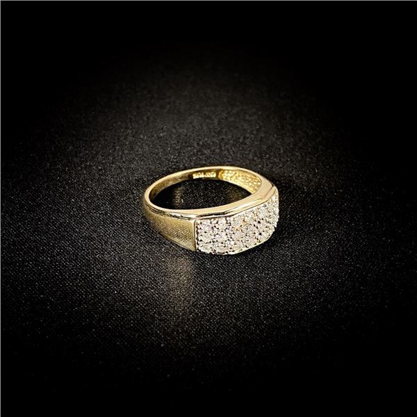 2.7 DWT 10 KT Gold w/ Diamond Ring Sz: 9.5