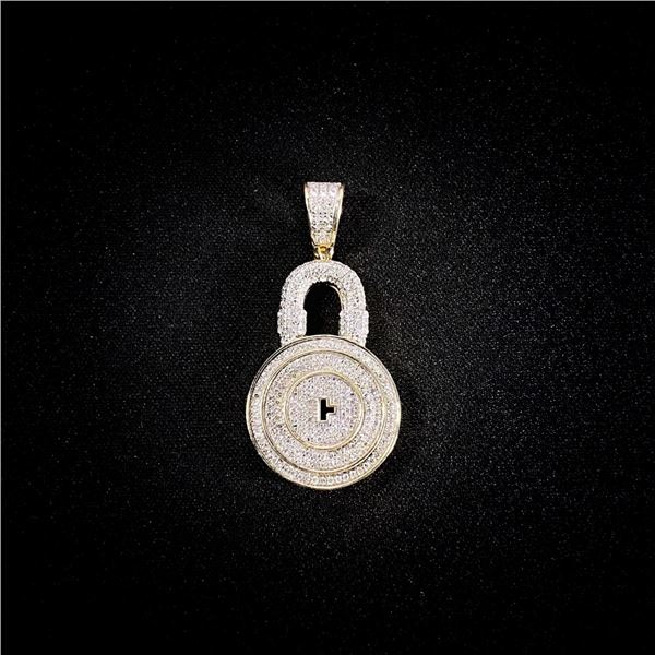 4.3 DWT 10 KT Gold Lock Pendant w/ Diamond
