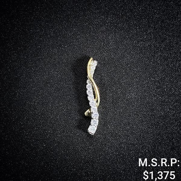 1.1 DWT 14 KT Gold Pendant w/ Diamond Lining