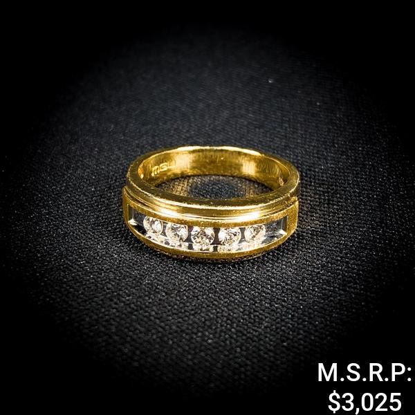 4.6 DWT 10 KT Gold w/ Diamond Ring Sz:10.5