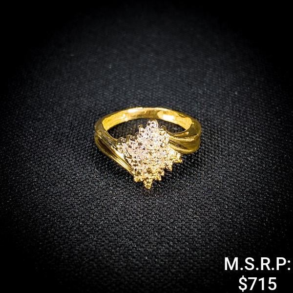 1.7 DWT 10 KT Gold w/ Diamonds Ring Sz: 4.5