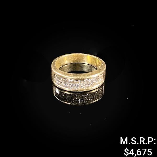 3.5 DWT 14 KT Gold Ring w/ Diamonds Sz: 6