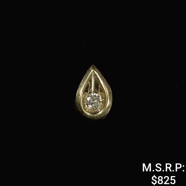 0.8 DWT 14 KT Gold Pendant w/ Diamond Center