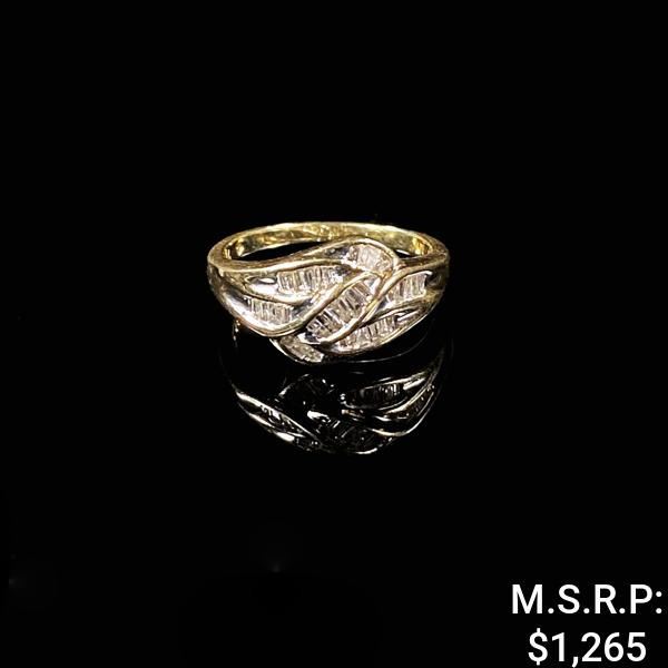 2.1 DWT 10 KT Gold Ring w/ Diamond Sz: 7