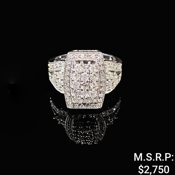3.4 DWT 10 KT Wht Gold Diamond Ring Sz: 7