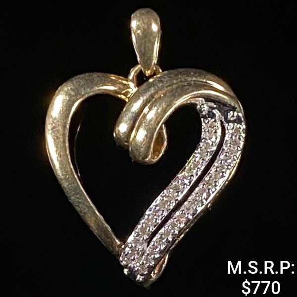 1.1 DWT 10 KT Gold Heart Pendant w/ Diamond