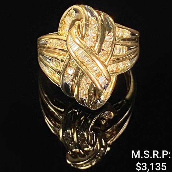 4.7 DWT 10 KT Gold w/ Diamond Ring Sz: 7