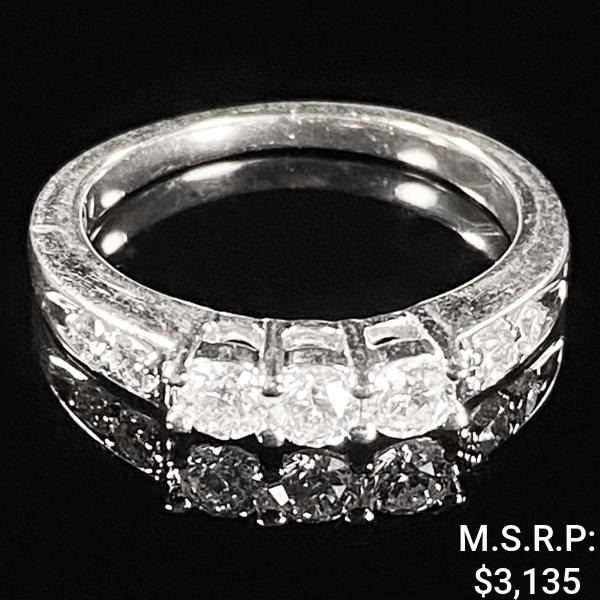 2.5 DWT 14 KT Gold w/ Diamond Ring Sz: 5.5