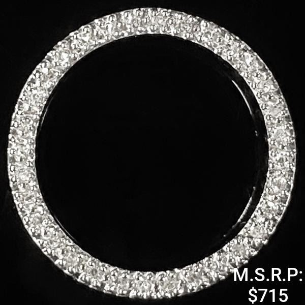 0.8 DWT 10 KT Wht Gold Circle Pendant w/ Diamond