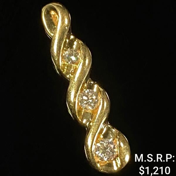 1.3 DWT 14 KT Gold Pendant w/ Diamond Lining