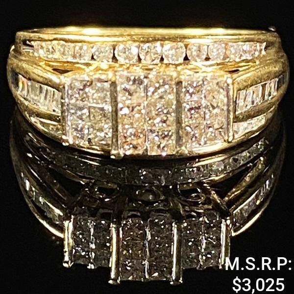 2.7 DWT 10 KT Gold w/ Diamond Ring Sz: 6.5