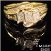 Image 1 : 3.4 DWT 10 KT Gold w/ Diamond Ring Sz: 5.5