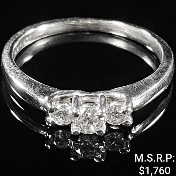 1.7 DWT 14 KT Wht Gold w/ Diamonds Ring Sz: 5.5