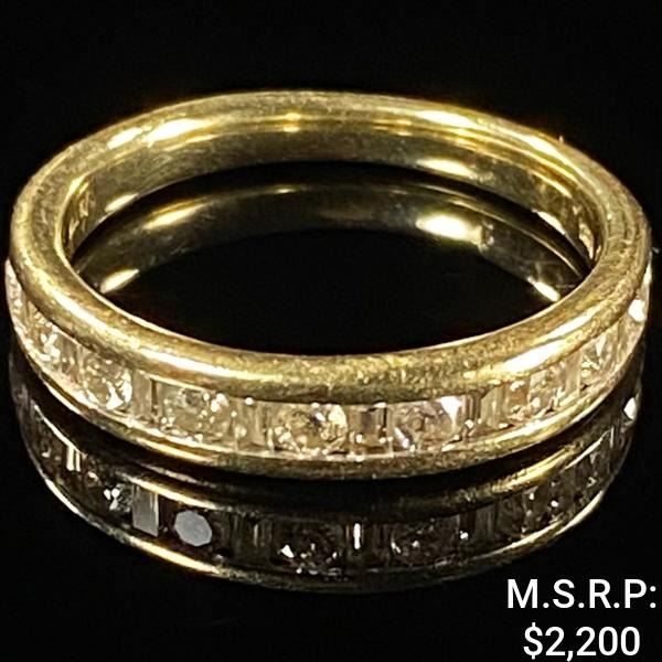 2 DWT 10 KT Gold w/ Diamond Ring Sz: 6.5