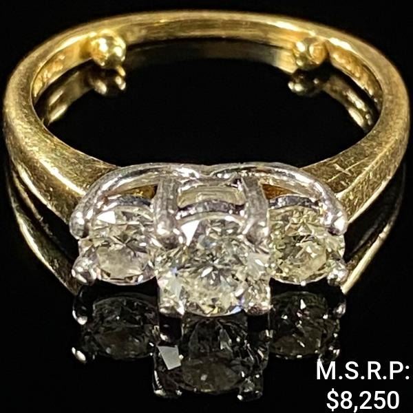 2.2 DWT 14 KT Gold w/ Diamonds Ring Sz: 4