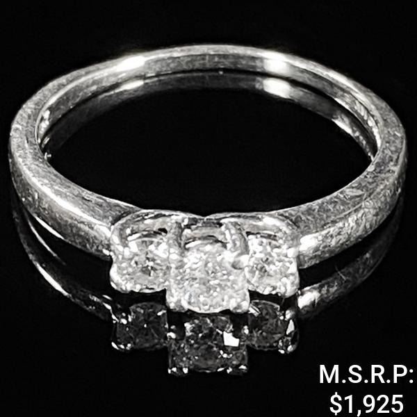 2.1 DWT 14 KT Wht Gold w/ Diamonds Ring Sz: 8.5