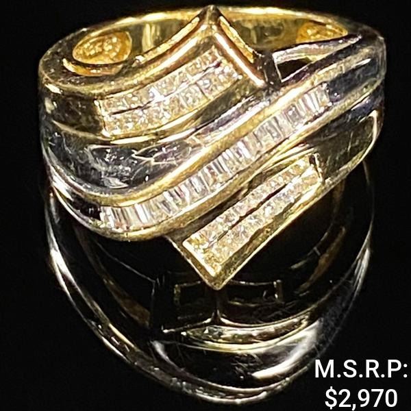 3.5 DWT 10 KT Gold w/ Diamond Ring Sz: 7