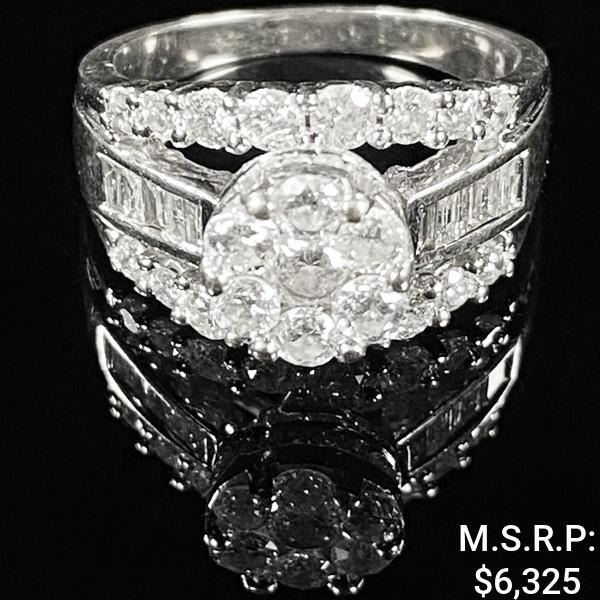 5 DWT 14 KT Gold w/ Diamond Ring Sz: 8