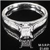 Image 1 : 1.1 DWT 10 KT Wht Gold w/ Diamond Ring Sz:7