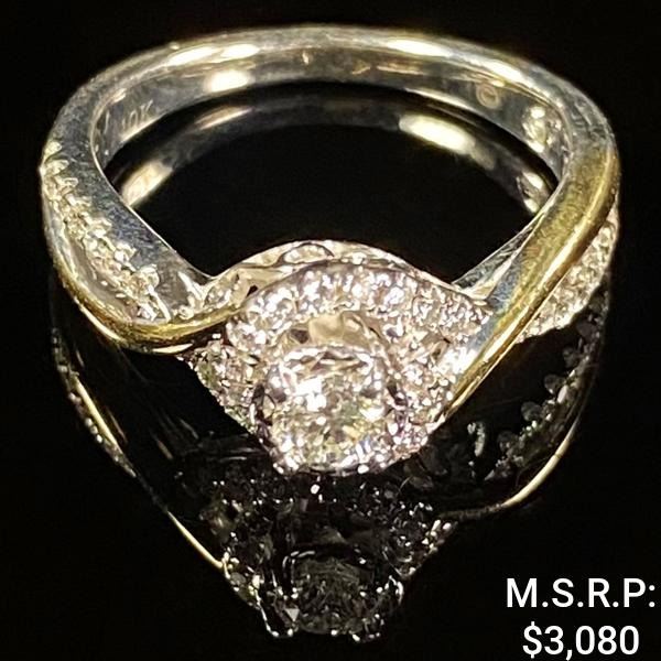 2 DWT 10 KT Wht Gold w/ Diamond Ring Sz: 5