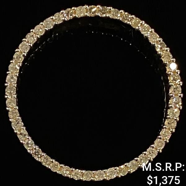 1.2 DWT 10 KT Gold Circle Pendant w/ Diamond