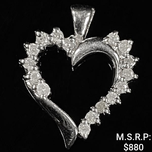 1 DWT 10 KT Wht Gold Heart Pendant w/ Diamond