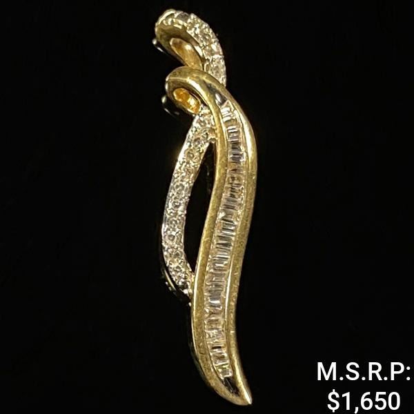 1.1 DWT 10 KT Gold Pendant w/ Diamond Lining