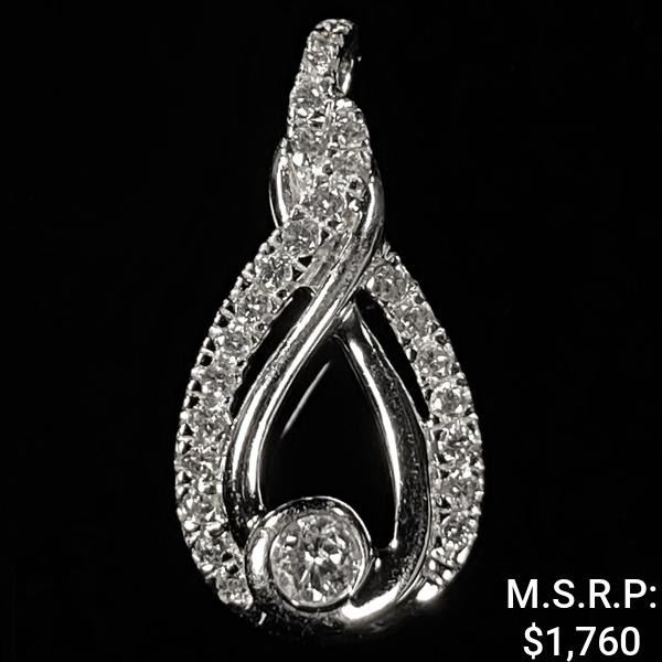 1.1 DWT 10 KT Wht Gold Pendant w/ Diamond Lining