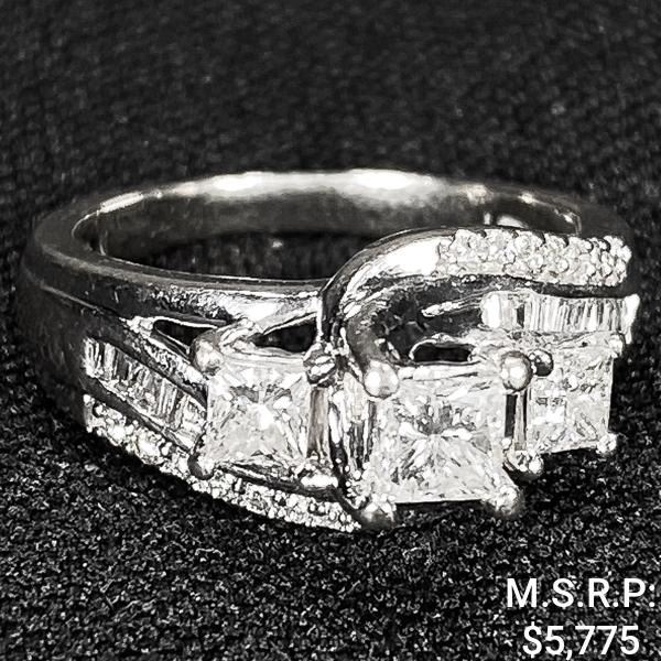 3.1 DWT 14 KT Wht Gold w/ Diamond Ring Sz:5.5