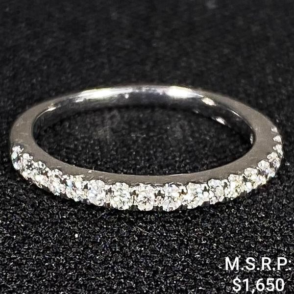 1.1 DWT 14 KT Wht Gold w/ Diamond Ring Sz:5