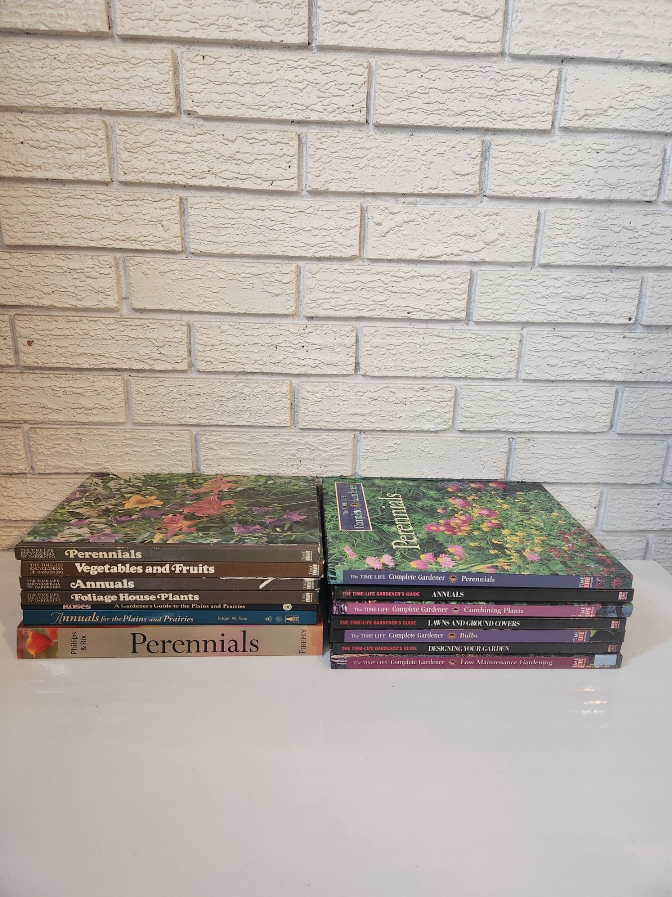 Time Life Books - Co-Z Auctions YEG Inc.