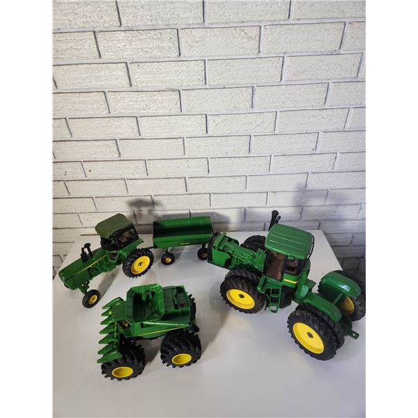 Vintage John Deere Collectibles