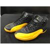 Image 2 : JORDAN 12 BLACK AND YELLOW REPS