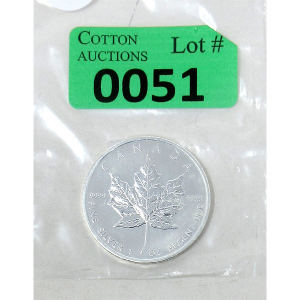 1 Oz .9999 Silver 2012 Maple Leaf Coin 