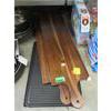 Image 1 : 2 Long Wood Charcuterie Boards & 1 Grill Pan