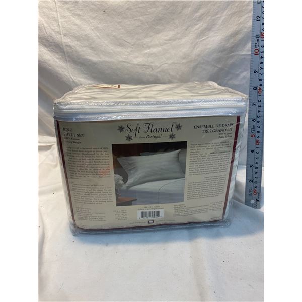 New soft flannel king sheet set