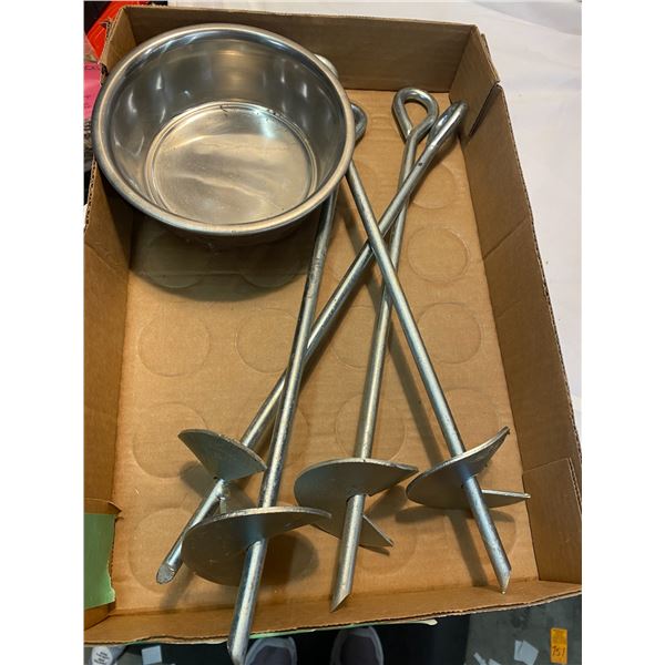 Yard stakes and dish