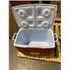 Image 2 : Rubbermaid cooler