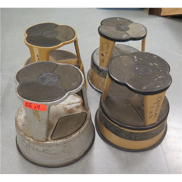 Qty 4 Kik Round Rolling Step Stools - Oahu Auctions