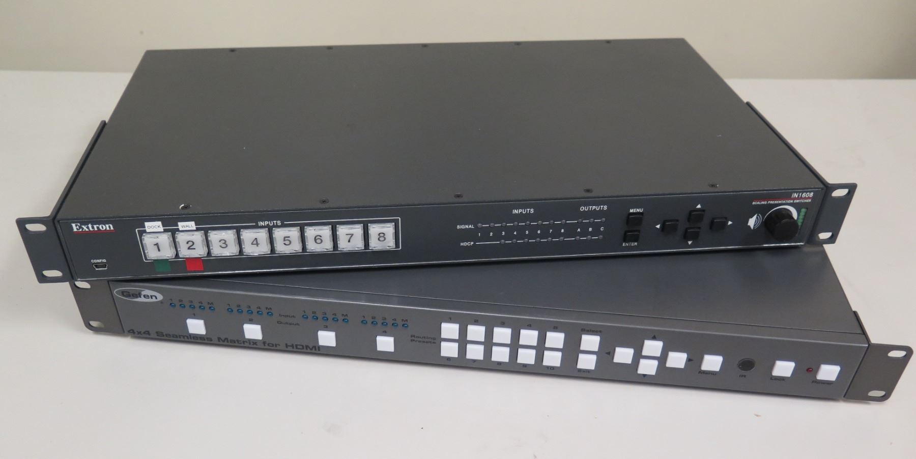 Extron IN1608 Scaling Presentation Switcher & Gefen EXT-HD-SL-444 ...