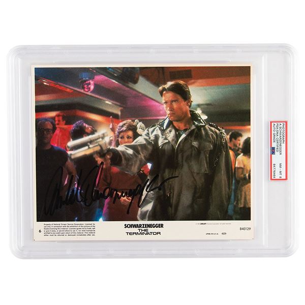 Arnold Schwarzenegger Signed Photograph - PSA NM-MT 8