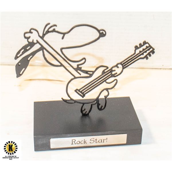 HALLMARK PEANUTS "ROCK STAR" FIGURINE