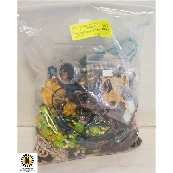 LARGE BAG OF COSTUME CRAFT JEWELRY